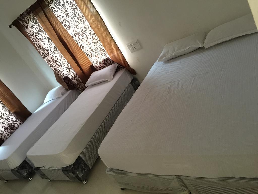מלון בודהגאיה Lotus Residency מראה חיצוני תמונה